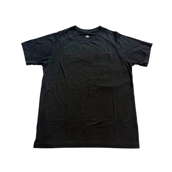 ALO Yoga Triumph Raglan Tee in Black - Picture 1 of 6